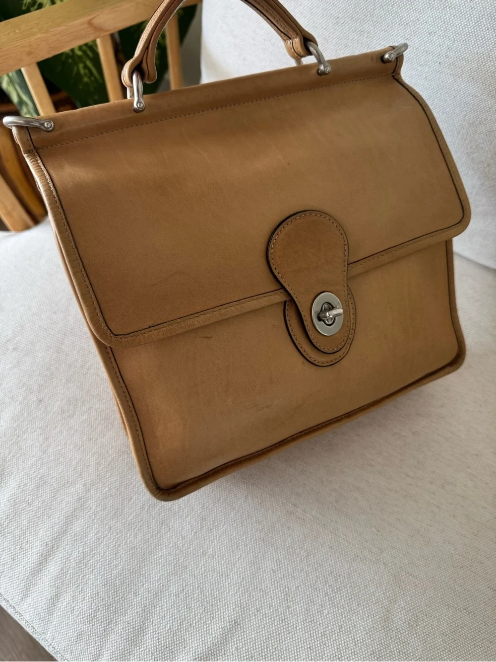 ‼️SOLD‼️ Vintage Coach Willis British Tan Leather Shoulder Crossbody Satchel Bag - Picture 6 of 17
